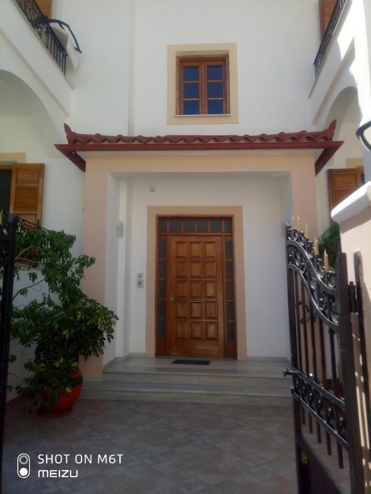 Delicatessen House Apartment Leonídion Екстериор снимка